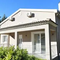 GM Villa Kefalonia، فندق في Razáta