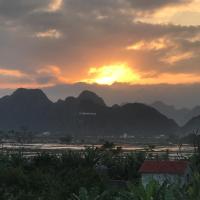 Rice field homestay, hotel a Phong Nha