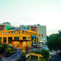 Hotel the Plaza, hotell piirkonnas Begumpet, Hyderabad