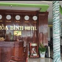 Viesnīca Khách sạn Hoà Bình pilsētā Cà Mau
