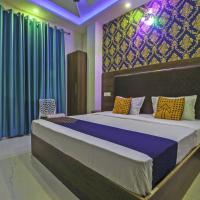 SPOT ON Hotel White Rose, hotel cerca de Aeropuerto Internacional de Chandigarh - IXC, Zirakpur