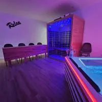 Suite Spa, Jacuzzi & Sauna, viešbutis Diferdanže