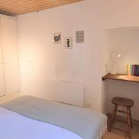 Da Carolina by Quokka 360 - room near Bellinzona Hospital, hotel v destinaci Bellinzona