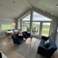 Moderne feriehus i Bud, hotell i Bud