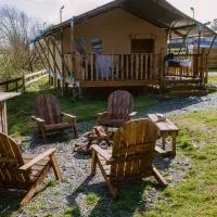 Rosgarron Safari Canvas Lodge Glorious Glamping, hotel en Magherafelt