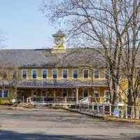Old Mill Inn, מלון בHatfield