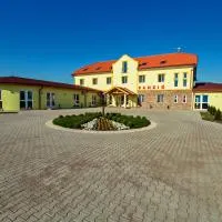 Kentaur Lovaspanzió, hotel in Hódmezővásárhely