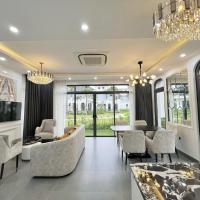 Royal Beach Villa Sonasea Vân Đồn Quảng Ninh, hotel poblíž Van Don International Airport - VDO, Thâm Câu