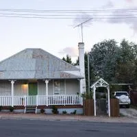 Mill Cottage, hotelli kohteessa Tenterfield