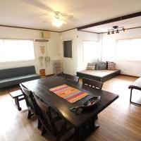 Whale Okinawa, hotel poblíž Letiště Kadena - DNA, Kadena