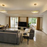 Luxury villa 4 bedroom with pool access, hotel en Al Hamra Village , Ras al-Jaima
