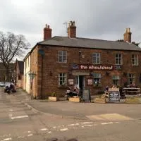 The Wheatsheaf, hotel en Crick