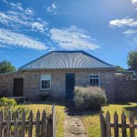 Devlin's Cottage, hotel near Portland Airport - PTJ, Cape Bridgewater