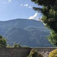 La Sallandière - Gîte et table d'hôtes avec Jacuzzi en Isère, près des passerelles himalayennes du lac de Monteynard, hotel en Vif
