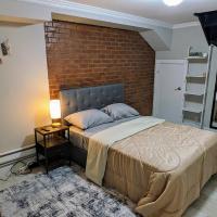 Cozy Room at a shared Apartment East Village, hotel a New York, East Village