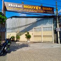 NGUYỆT MINH HOTEL，Ấp Phú Lợi的飯店
