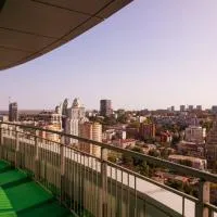 SkyTech Most City Hotel 19 floor PANORAMIC VIEW, hotel en Dnipró