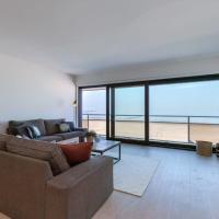 Luxurious and modern family apartment with incredible view over the beach