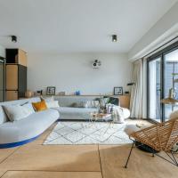 Apartment with garden at the seaside in Knokke, hotel in: Zoute, Knokke-Heist
