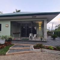 Comfortabele vakantiewoning in Wanica, Suriname, ξενοδοχείο κοντά στο Διεθνές Αεροδρόμιο Johan Adolf Pengel  - PBM, Wanica