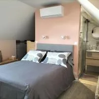 Étape au Chemin des Dames - Chambre et table d'hôtes – hotel w mieście Pontavert