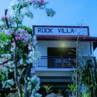 Rock Villa Relax City Resort、ミヒンタレーのホテル
