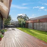 Awesome family House & Studio, hotel dicht bij: Luchthaven Canberra - CBR, Narrabundah