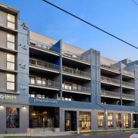 Huge patio - luxury suite - rino art loft, hotel em River North Art District , Denver