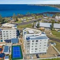 Ocean Front Apartment at the Bargara Blue Resort, hotell i Bargara