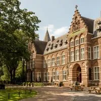 Bovendonk Business- & Eventlocatie Hoeven, hotel sa Hoeven