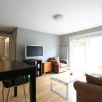 QE Park Garden suite 3BR 1.5Ba