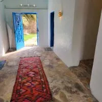 منزل حجري بحديقتين, hotel a Hajlah