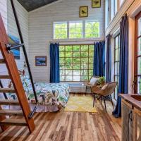 Treetop Hideaways: The Dogwood Treehouse, hotell i Chattanooga