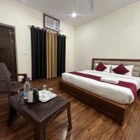 Hotel Badal Inn - Safdarjung Enclave, מלון ב-Safdarjung Enclave, ניו דלהי
