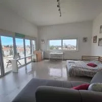 Limassol sea view studio, hotel Limassolban