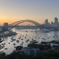 Stunning Harbour Views, hotell piirkonnas McMahons Point, Sydney