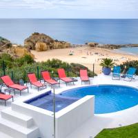 Exclusive Beachfront Villa in Albufeira - Private Beach Access - Heatable Pool & Jacuzzi - Sleeps 10, Hotel in Albufeira