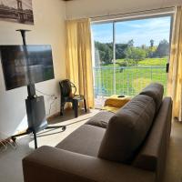 Fine living apartment, hotel near Vredendal Airport - VRE, Vredendal