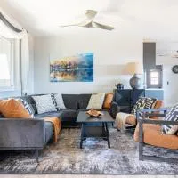 Rolling Oaks Ranch - 200 Acres of Lakeside Beauty & Countryside Serenity, hotel a Mariposa