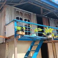 Khalisa Homestay, hotell i Komodo