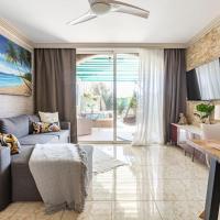 Beachfront Private Apartment in Pueblo Torviscas Sunset Harbour, hotel ad Adeje