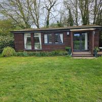 Remarkable 1-Bed Cabin in Dunmow