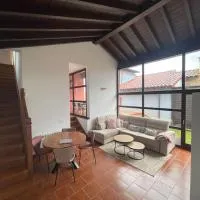 Villa Giraldillo, hotel u gradu Kolunga