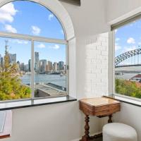Lovely Apartment with Spectacular Views, hotel i Kirribilli, Sydney