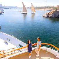 NILE CRUISE LUXOR & ASWAN نايل كروز الاقصر و اسوان, hotel in Nile River Luxor, Luxor