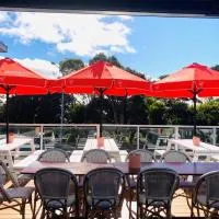 Bridport Bay Inn, hotel u gradu Bridport
