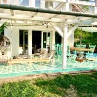 Bohemian Eco Lodge at lake Balaton, отель в городе Kisapáti