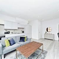 Chic 1BR Thornton Flat - Charm and City Access