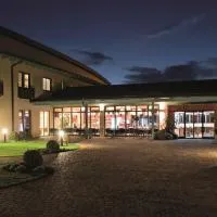 Vulkán Wellness Hotel & Camping, hotel v mestu Celldömölk