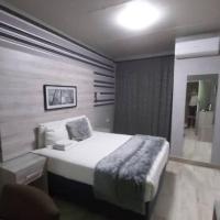 Luxe Haven Suites, hotel en Maun